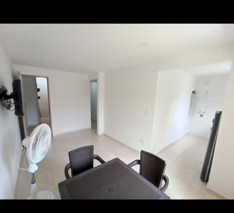 Apartamento Nuevo A Una Cuadra Del Rodadero Gaira Exterior photo