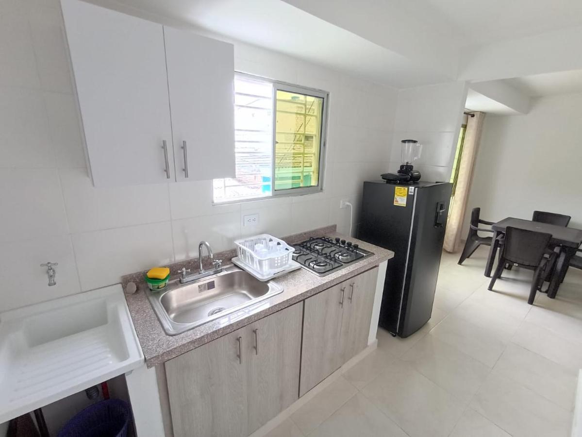 Apartamento Nuevo A Una Cuadra Del Rodadero Gaira Exterior photo